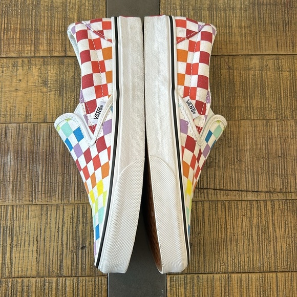 Vans Classic Slip-On Rainbow Checkerboard Skate Shoe Sneakers men 5.5 women’s 7 - Picture 8 of 10